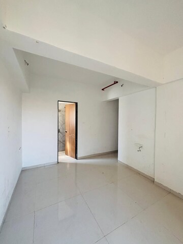 Room in 2 BHK Apartment at Vikas Ritz, Khadakpada – for Rent