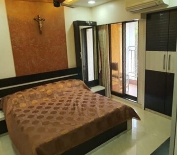 Bedroom in 2 BHK Apartment at Lodha Amara, Kolshet Road – for Rent