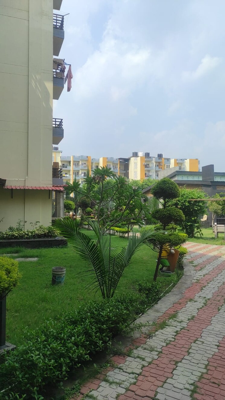 Garden, sahastradhara road 3 Bedroom 1575 Sq.Ft. Apartment In Sahastradhara Road Dehradun 8865325