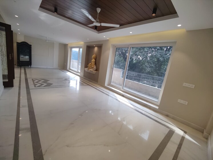 Kitchen, veera-safdarjung-enclave 4 Bedroom 3000 Sq.Ft. Apartment In Safdarjung Enclave Delhi 8865321