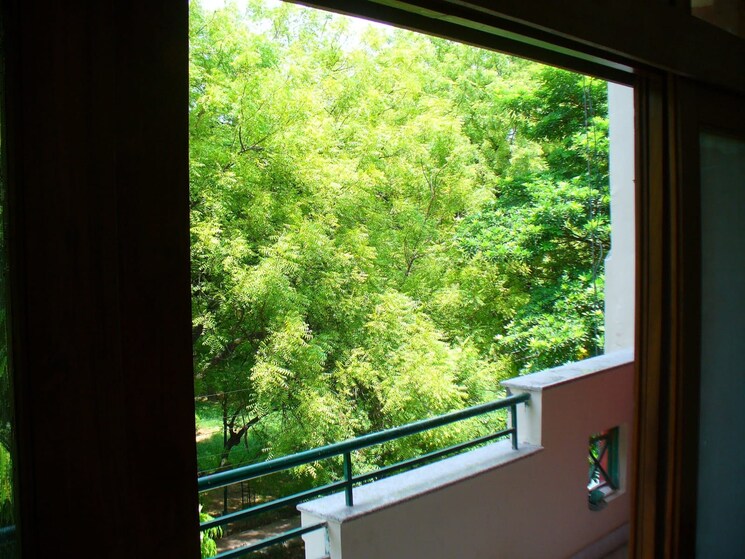 Balcony, sarvapriya vihar 2 Bedroom 2070 Sq.Ft. Builder Floor In Sarvapriya Vihar Delhi 8865344