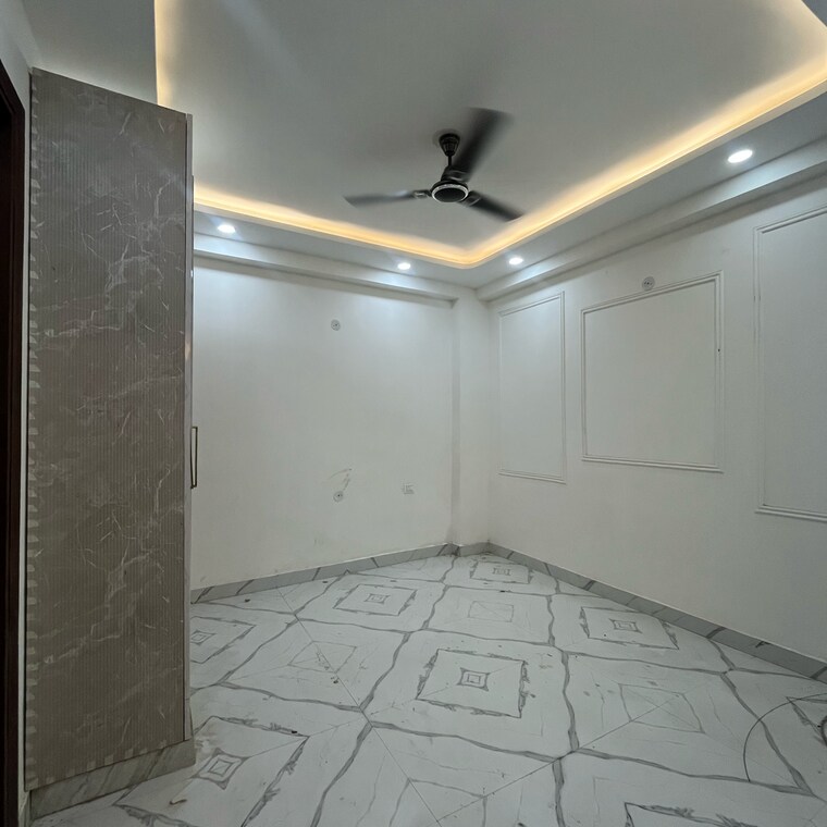 Bathroom, chattarpur 3 Bedroom 1300 Sq.Ft. Builder Floor In Chattarpur Delhi 8865347