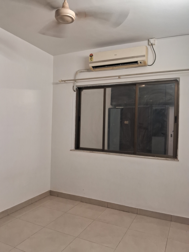 1 BHK Apartment For Rent in Dosti Estates