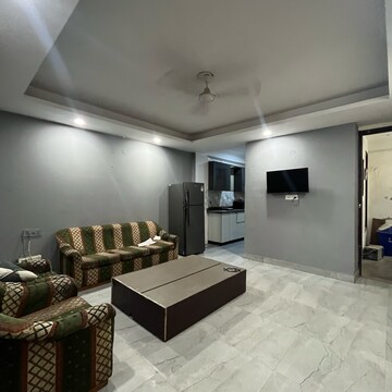 3 BHK Builder Floor For Rent in Chattarpur