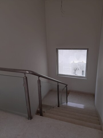 Room in 4 BHK Villa at Vertex Kingston Park, Nallagandla – for Sale