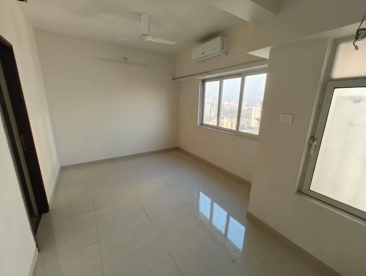 Room, omkar-signet 2 Bedroom 603 Sq.Ft. Apartment In Malad East Mumbai 8865425