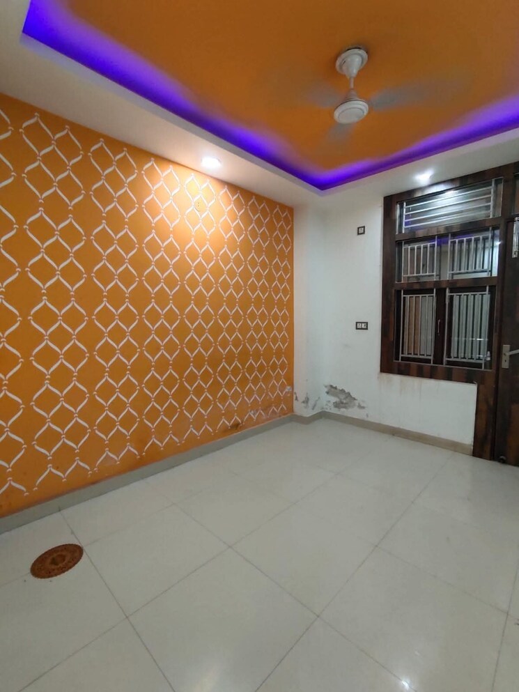 Room, sa-homes-i 2.5 Bedroom 451 Sq.Ft. Builder Floor In Uttam Nagar Delhi 8865427