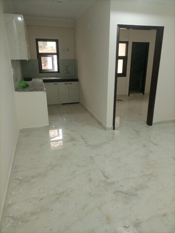 Room in 2 BHK Builder Floor at Sector 8 Dwarka – for Rent