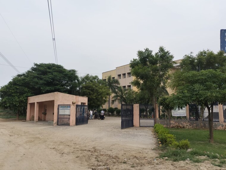 undefined, sector 22b yamuna expressway  105 Sq.Yd. Plot In Sector 22b Yamuna Expressway Greater Noida 8865470