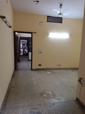 Room in 2 BHK Builder Floor at Lajpat Nagar 4 – for Rent