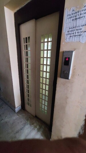 Lift in 3 BHK Apartment at Saraidhela – for Sale
