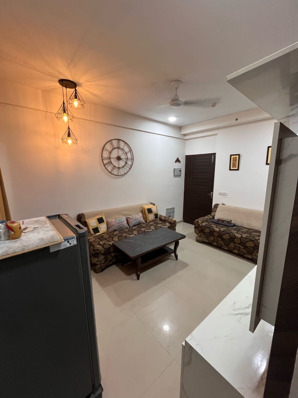 2 BHK + Pooja Room Apartment For Rent in Amrapali Golf Homes