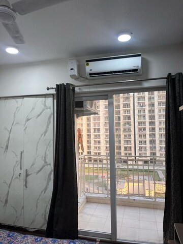 Bedroom in 2 BHK Apartment at Amrapali Golf Homes, Sector 4 Greater Noida – for Rent