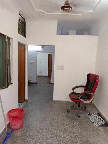 Parking in 1 BHK Builder Floor at Lajpat Nagar 4 – for Rent