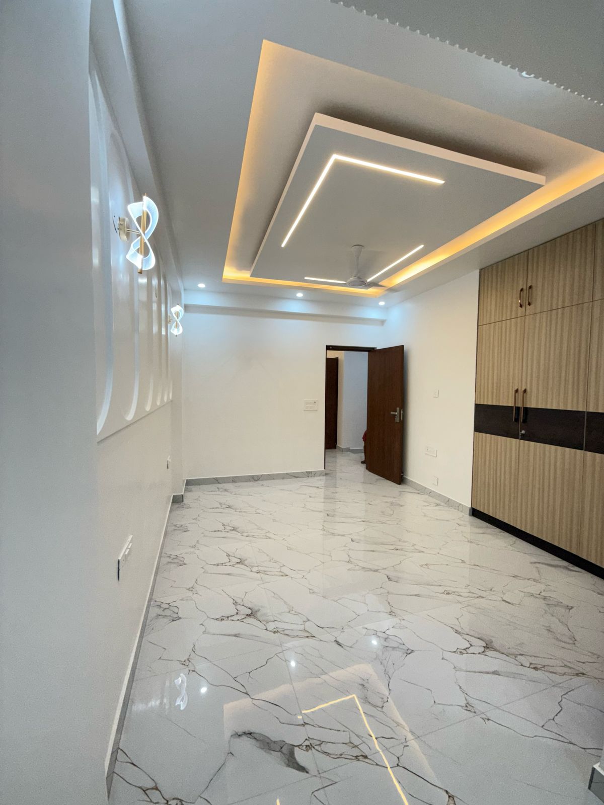 5 BHK + Pooja Room,Servant Room,Study Room Apartment For Sale in Elan The Emperor