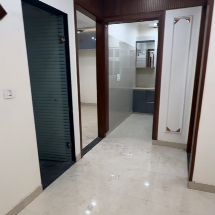 undefined, vishnu garden 3 Bedroom 85 Sq.Yd. Builder Floor In Vishnu Garden Delhi 8865498