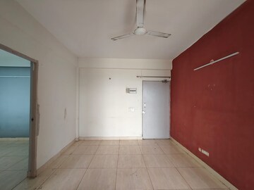 Room in 3 BHK Apartment at Sarvome Shree Homes, Sector 45 – for Rent