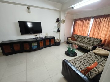 Living Room in 2 BHK Apartment at Andheri West – for Rent