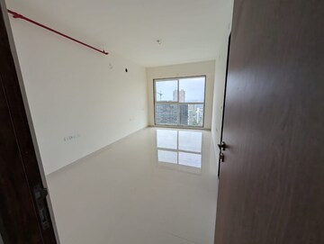 Room in 2 BHK Apartment at Matunga West – for Rent