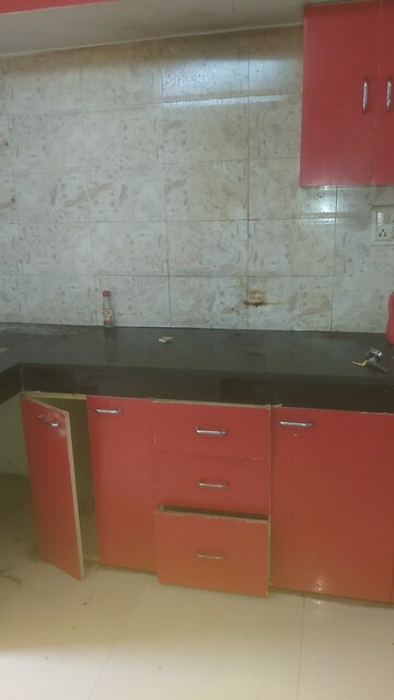 Furnished Amenities in 1.5 BHK Builder Floor at Mayur Vihar – for Rent