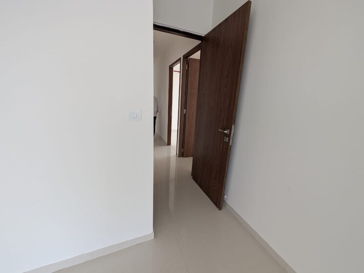 Room, matunga west 3 Bedroom 1285 Sq.Ft. Apartment In Matunga West Mumbai 8865562