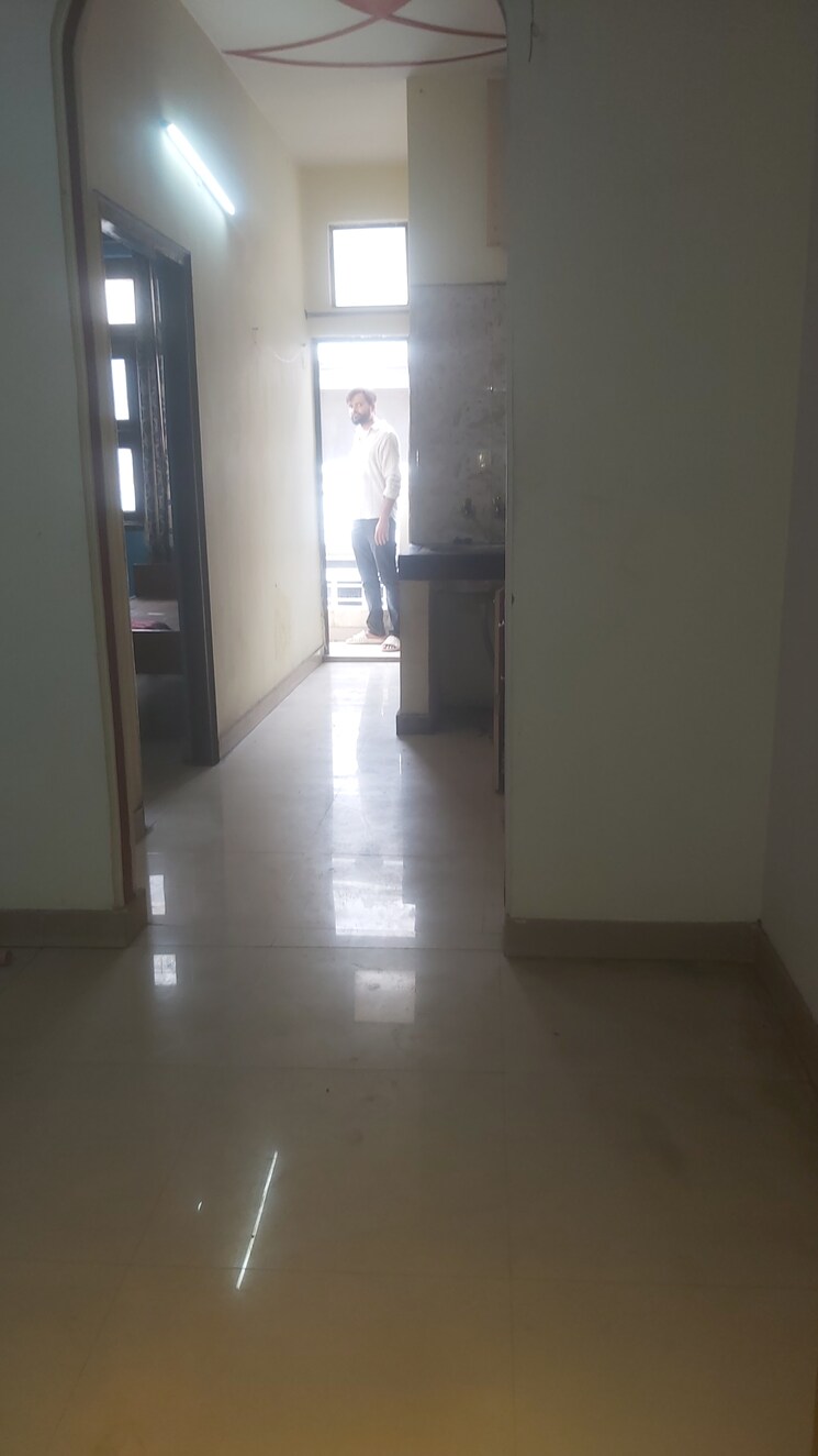 Kitchen, mayur vihar 1.5 Bedroom 450 Sq.Ft. Builder Floor In Mayur Vihar Delhi 8865575