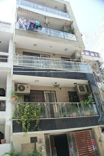 4 BHK Builder Floor – Exterior View View at Ashok Vihar - for Sale