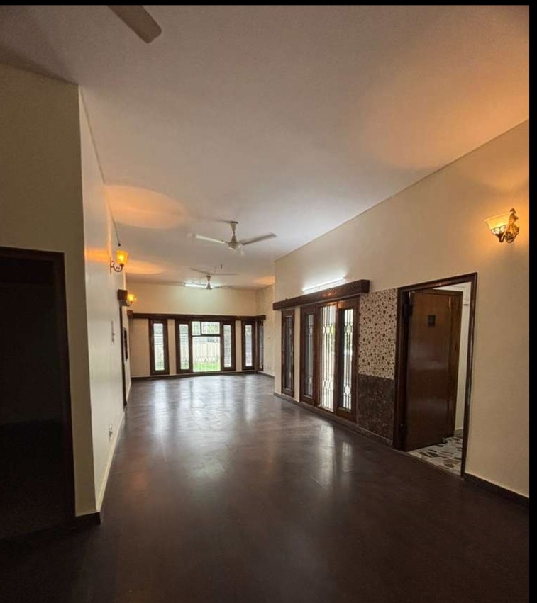 3 BHK Builder Floor For Rent in 1kanal Simi Furnished 