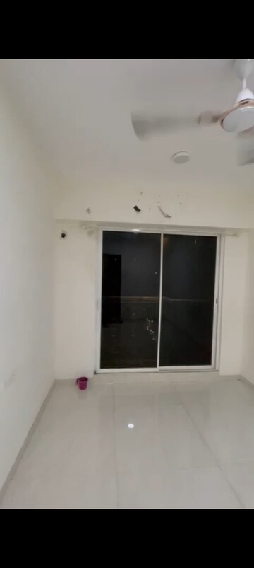 Room in 2 BHK Apartment at Sayba Opal, Kurla East – for Rent