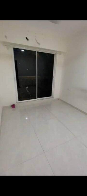 Room in 2 BHK Apartment at Sayba Opal, Kurla East – for Rent