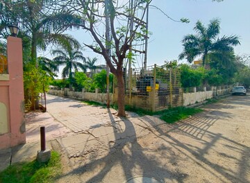 3 BHK Villa – Garden View at Jankipuram - for Sale