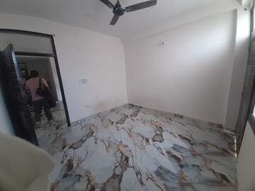 Room in 1 BHK Builder Floor at Maidan Garhi – for Rent