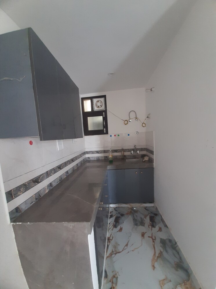 Kitchen, maidan garhi 1 Bedroom 60 Sq.Yd. Builder Floor In Maidan Garhi Delhi 8865686