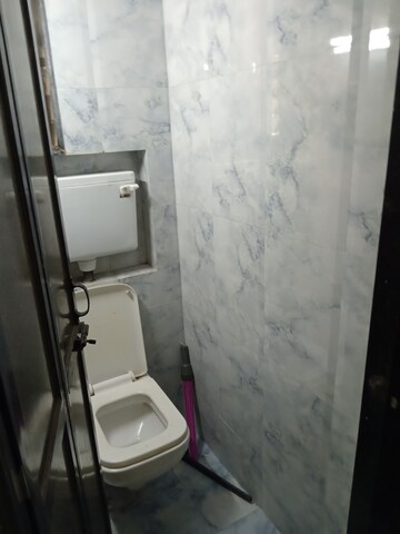 Master Bedroom in 1 BHK Apartment at Shree Gitanjali CHS, Andheri West – for Rent