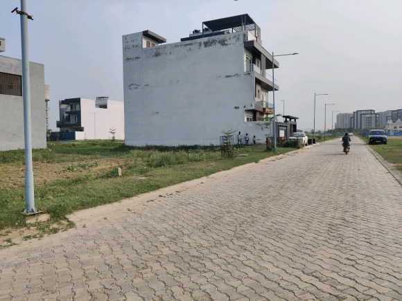 Plot For Sale in Dundahera 