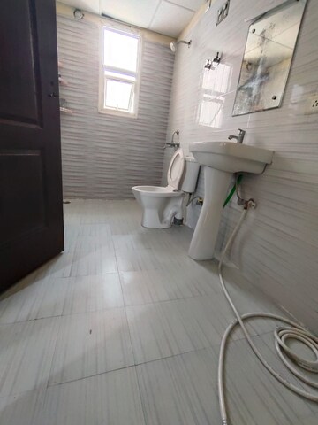 Bathroom in 3 BHK Apartment at Gomti Nagar – for Rent