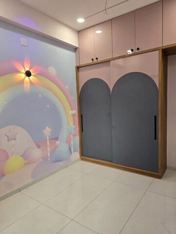 Room in 3 BHK Apartment at Chandkheda – for Rent