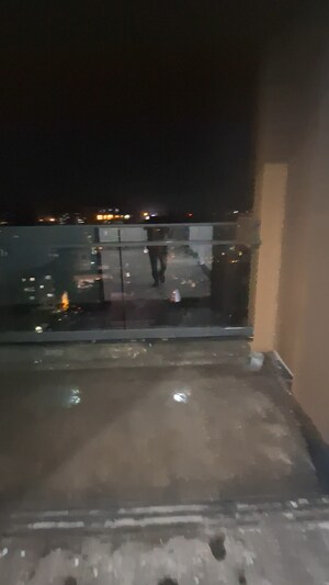 Furnished Amenities in 3 BHK Apartment at Arkade Aura, Santacruz West – for Sale