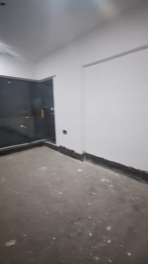 Room in 3 BHK Apartment at Arkade Aura, Santacruz West – for Sale