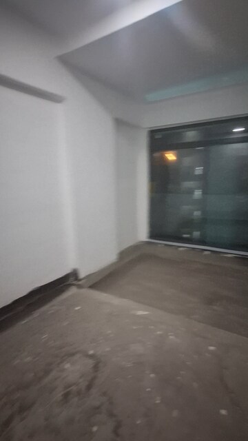 Room in 3 BHK Apartment at Arkade Aura, Santacruz West – for Sale