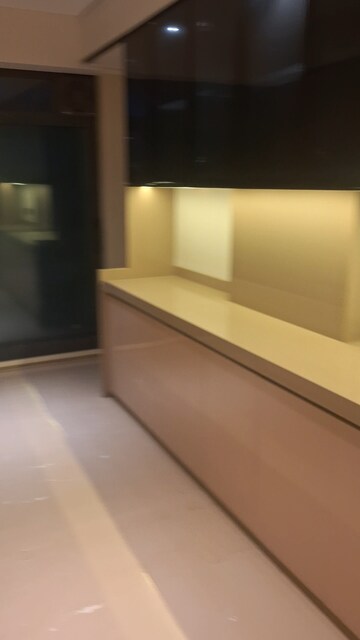 Room in 4 BHK Apartment at Arkade Aura, Santacruz West – for Sale