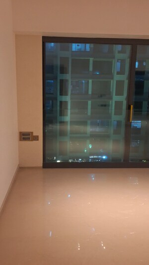 Room in 4 BHK Apartment at Arkade Aura, Santacruz West – for Sale