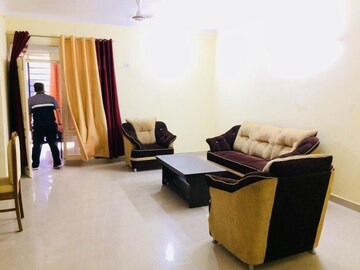 Living Room in 2 BHK Apartment at Faizabad Road – for Rent