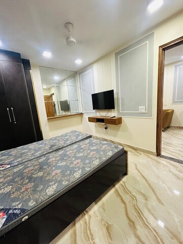 Bedroom in 1.5 BHK Builder Floor at Shastri Nagar – for Rent