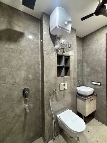 Bathroom in 2 BHK Builder Floor at Shastri Nagar – for Rent