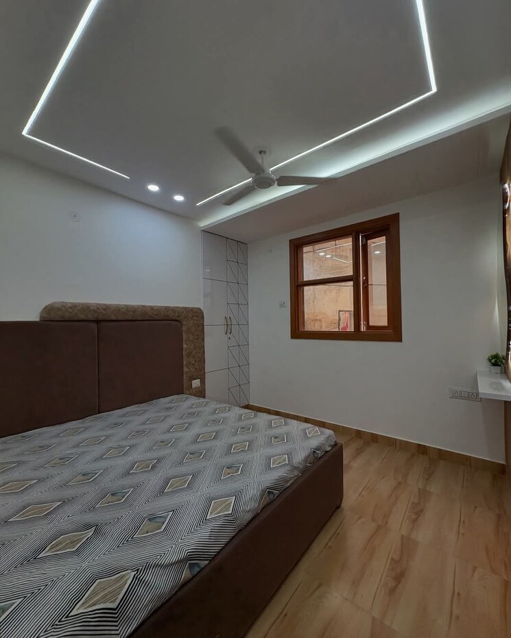 Bedroom, shastri nagar 1.5 Bedroom 375 Sq.Ft. Builder Floor In Shastri Nagar Delhi 8865772