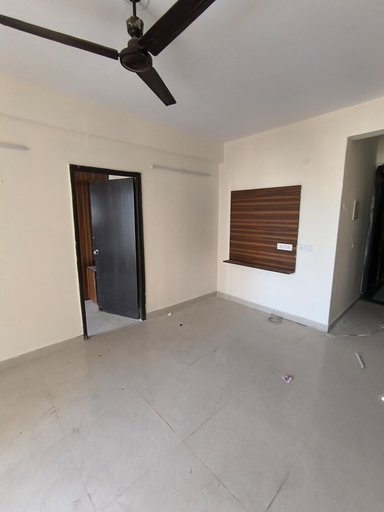 Room, signature-the-serenas 2 Bedroom 614 Sq.Ft. Apartment In Sohna Sector 36 Gurgaon 8865775