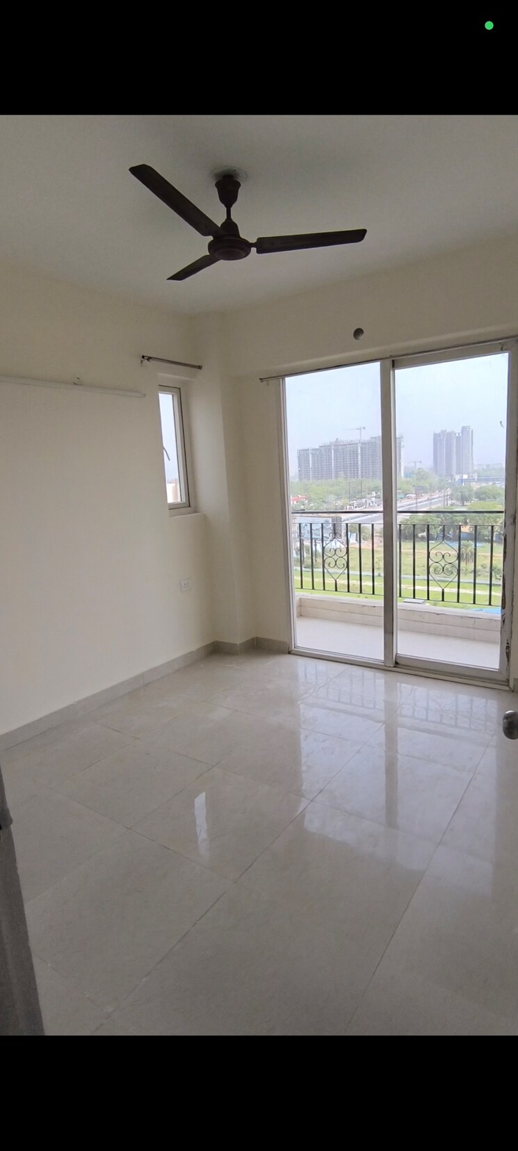 Room, signature-the-serenas 2 Bedroom 724 Sq.Ft. Apartment In Sohna Sector 36 Gurgaon 8865781