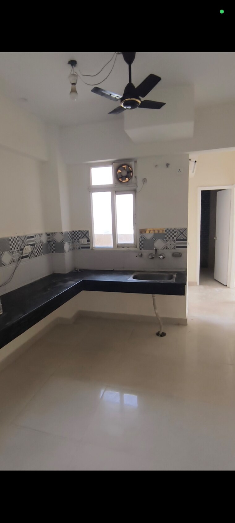 Kitchen, signature-the-serenas 2 Bedroom 614 Sq.Ft. Apartment In Sohna Sector 36 Gurgaon 8865787