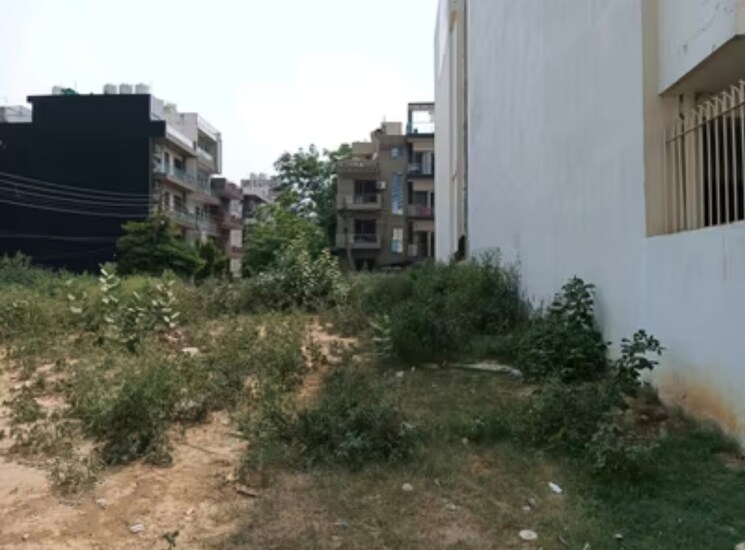 Exterior View, dlf-atria  215 Sq.Yd. Plot In Dlf Phase ii Gurgaon 8865811